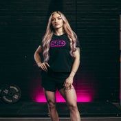 SBD Nova Brand T-paita (26) - Musta/Hehkuva Pinkki