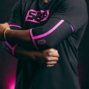 SBD Nova Kyyn&auml;rl&auml;mmitin 7mm (2kpl) (26) - Musta/Hehkuva Pinkki